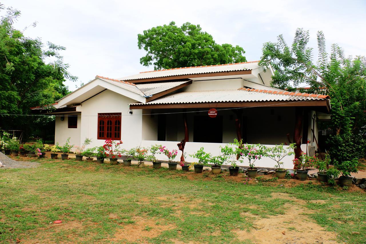 Lavish Eco Jungle Hotel Tissamaharama Exterior photo