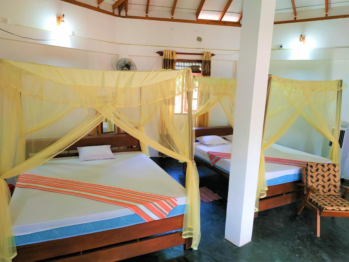 Lavish Eco Jungle Hotel Tissamaharama Exterior photo